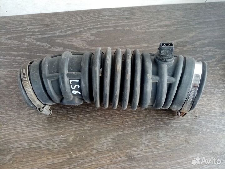 Патрубок воздушного фильтра Chevrolet Lanos