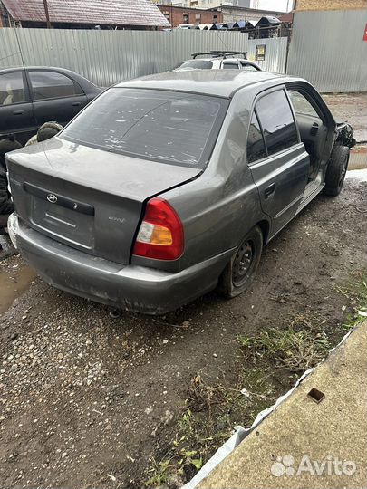 Hyundai accent в разборе Хендай акцент