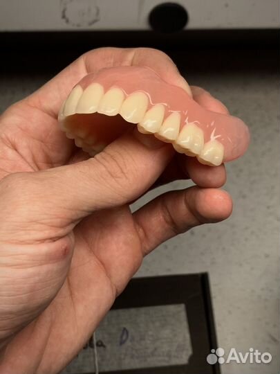 Зубные протезы