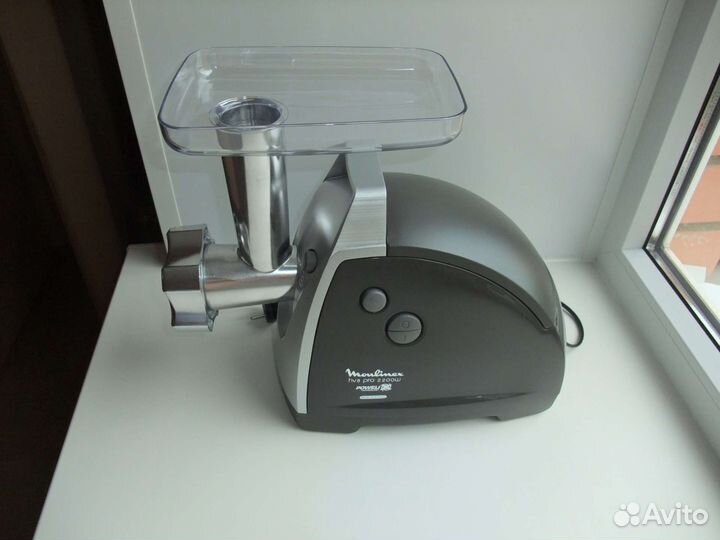 Мясорубка Moulinex HV8 pro