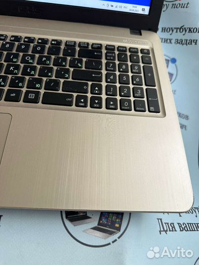 Asus X540, 1000gb HDD, core i3 5005u/4gb ram
