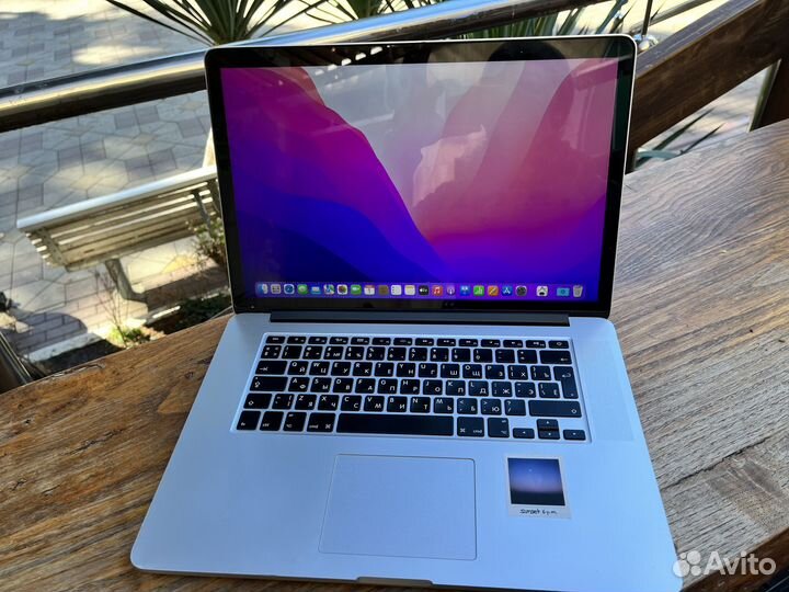 Macbook Pro 15 mid 2015 i7/16/256