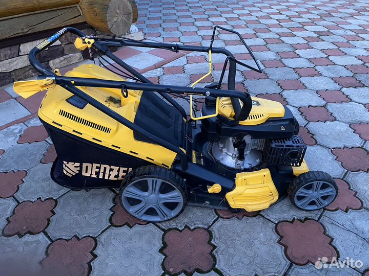 Газонокосилка бензиновая самоходная бу