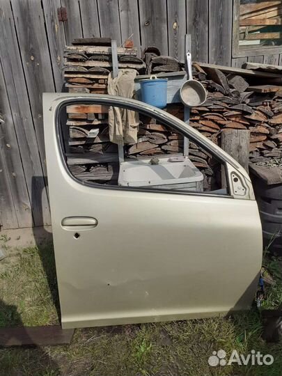 Дверь Toyota funcargo передняя правая