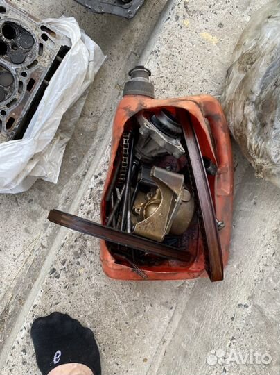 Блок двигатель и зап части skoda fabia 2 bzg 1,2