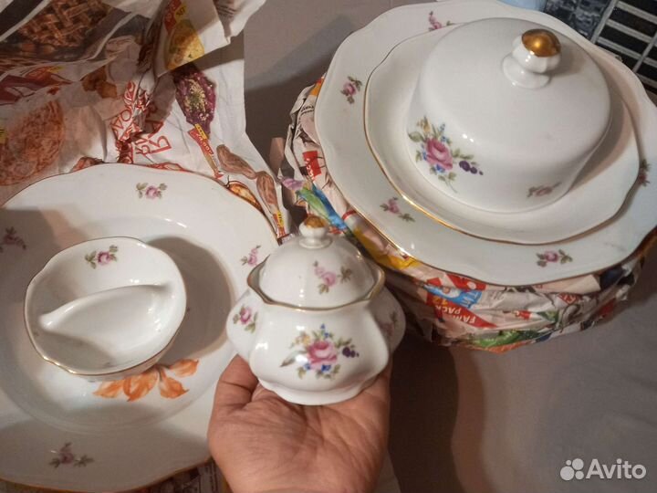 Мейсенский букет,тарелки,солонка,маслёнка,горчичн