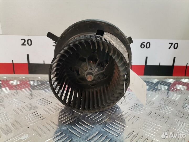 Моторчик печки для Skoda Octavia 1Z 1K2820015H