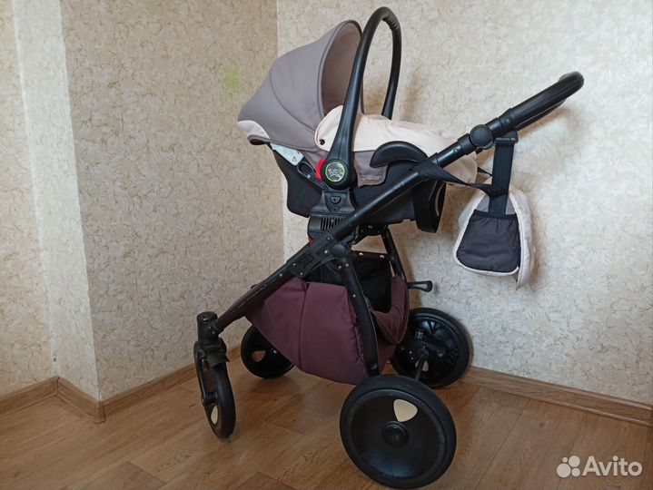 Коляска 3 в 1 Tutis Zippy