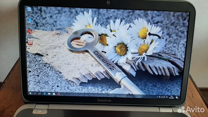 Мощный 17-дюймовый dell n5720 #1027