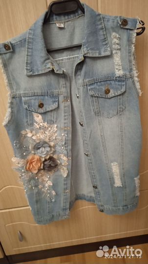 Джинсовая жилетка
