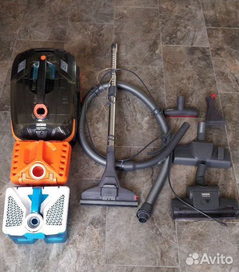 Пылесос моющий Thomas Drybox Amfibia Pet