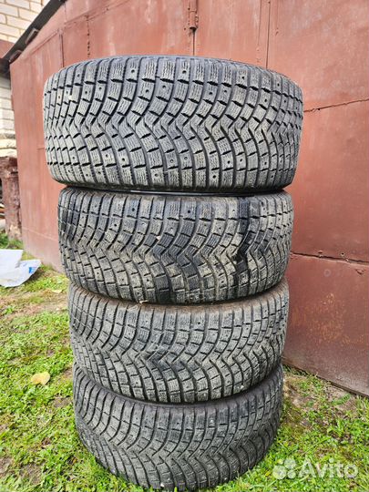 Michelin Defender 275/45 R20 26S