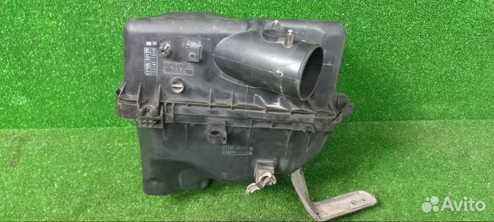 Корпус воздушного фильтра Toyota Camry ACV30 2azfe