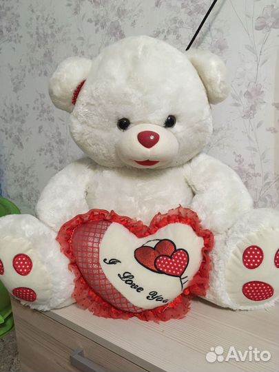 Плюшевый медведь