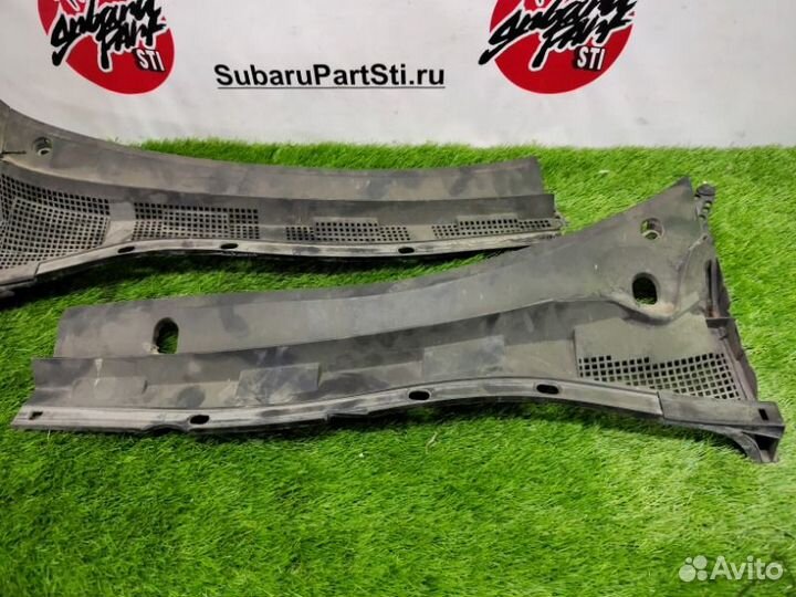 Решетка под лобовое стекло Mazda 3 BK