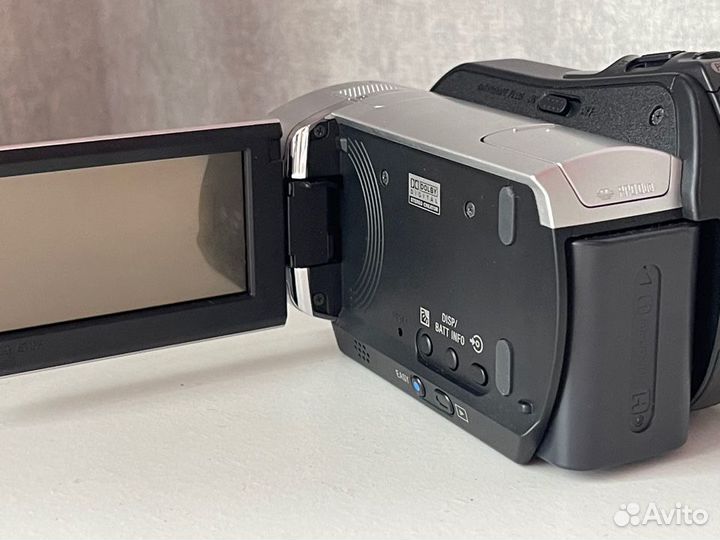 Видеокамера Sony DCR-SR45E