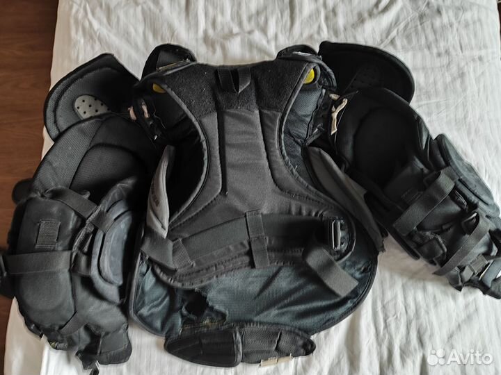 Вратарский нагрудник bauer s29 int