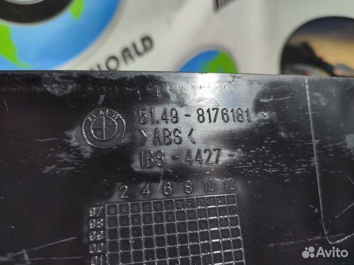 Накладка двери (крышки) багажника BMW 5 E39 1999