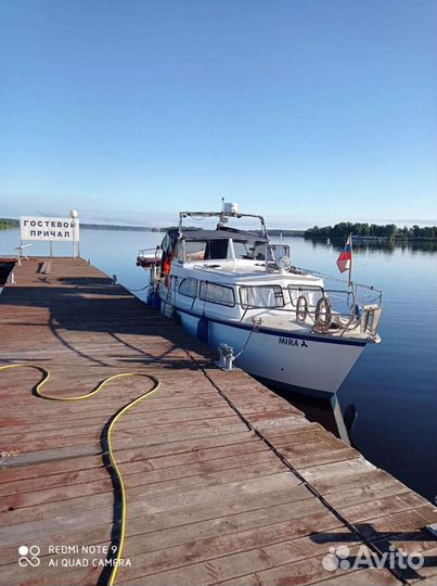 Моторная яхта,9.00м.сталь, голландия