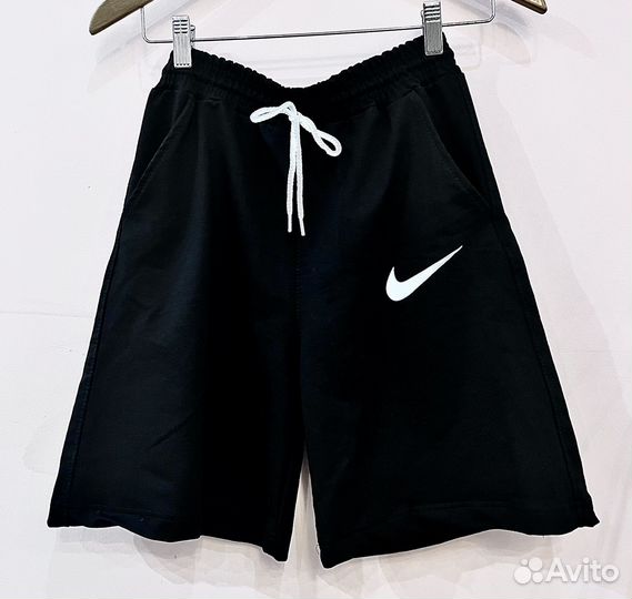 Шорты Nike черные новые