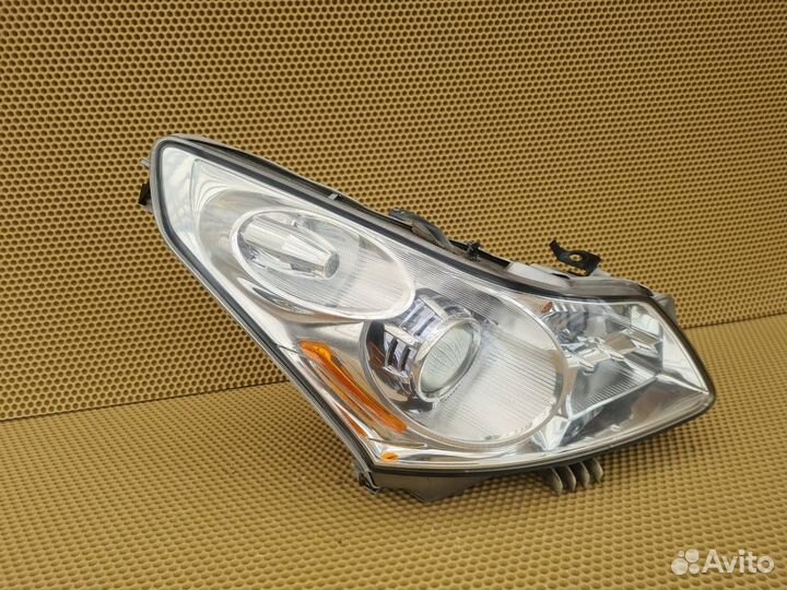 Фара передняя правая Infiniti G35 V36