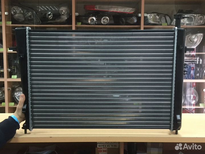 Радиатор охлаждения Хенде Туксон / Киа Спортейдж