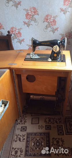Швейная машина Подольск ножная