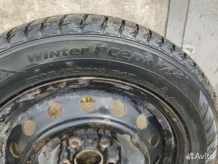 Winter Tact WT 90 205/55 R16 94T