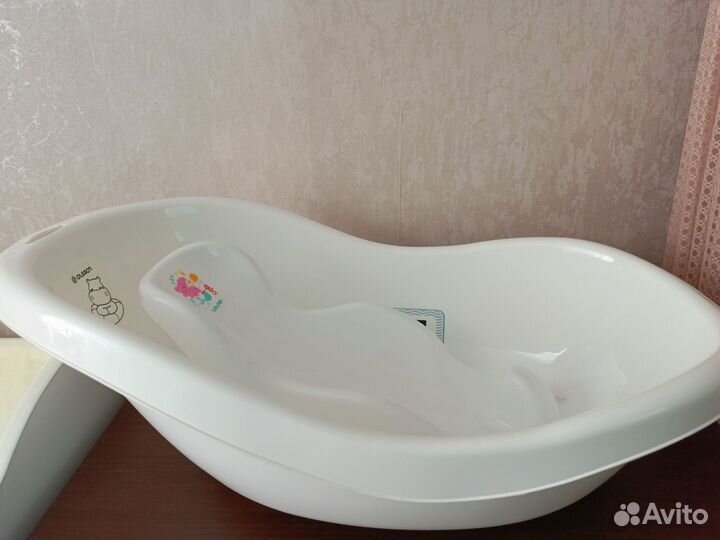 Ванночка для купания с горкой