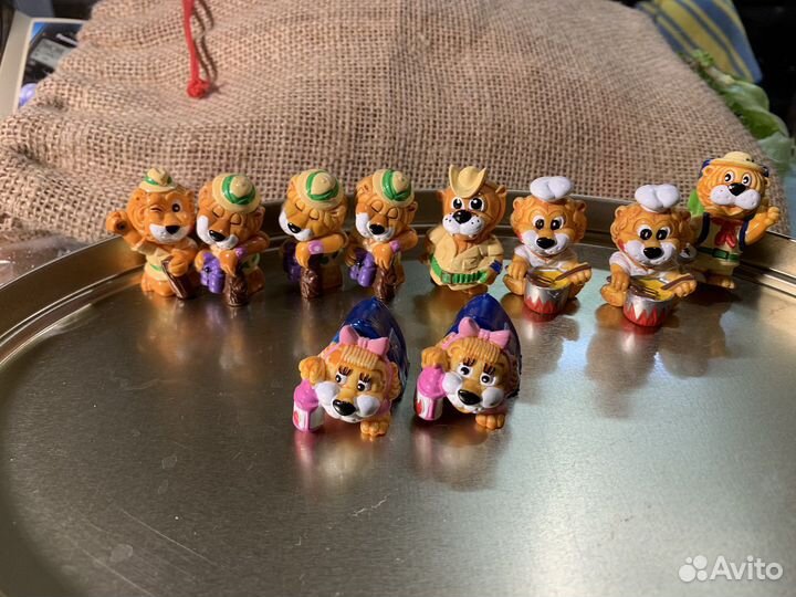 Игрушки из киндера львята