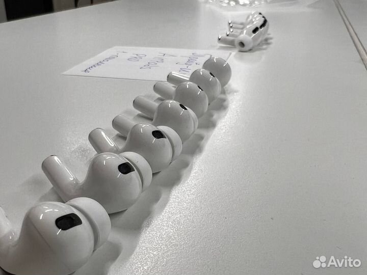 Airpods pro новый наушник правый / левый