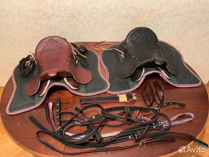 Седло для лошади