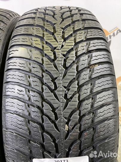 Nokian Tyres WR Snowproof 215/55 R17