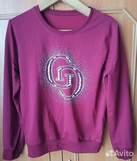 Свитер женский