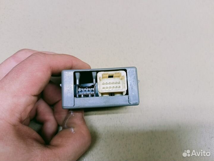 Блок электронный Land Cruiser (150) -Prado 2009