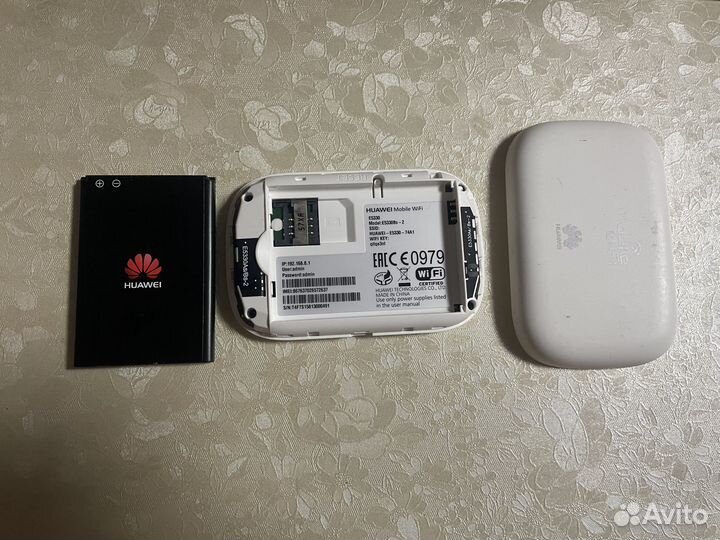Портативный роутер Huawei E5330