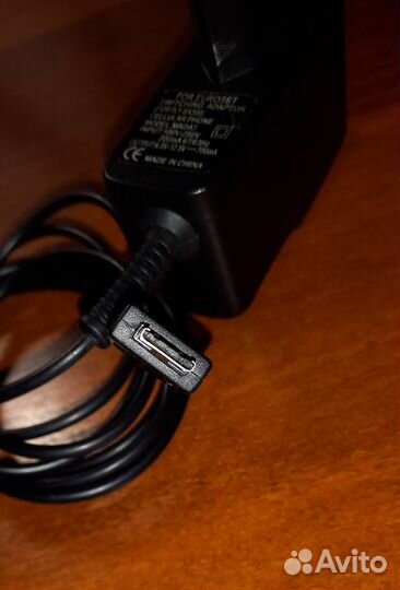 Зарядное устройство Fly SX300