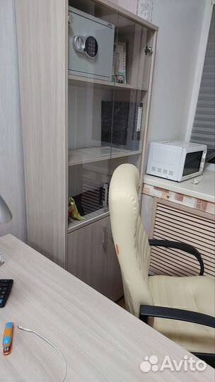 Офисное кожаное кресло руководителя