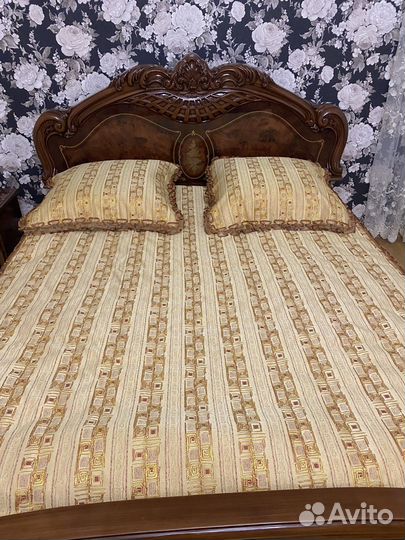 Продается покрывало - комплект для кровати