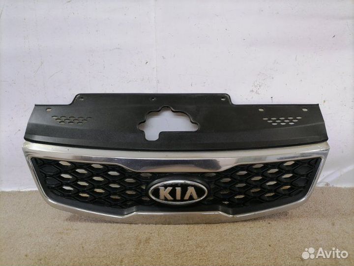 Решетка радиатора Kia Rio 2