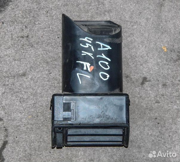 Воздуховод торпеды левый Audi 100 C4