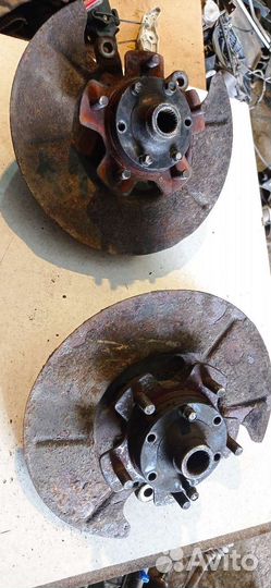 Кулак поворотный Suzuki Grand Vitara 1999г.в