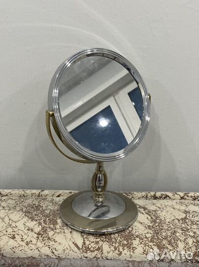 Зеркало настольное