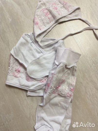 Комплект на выписку для девочки