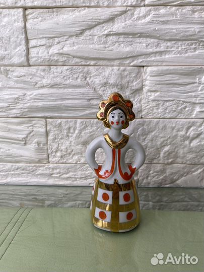 Статуэтка Матрёшка Дама в кокошнике Дулево