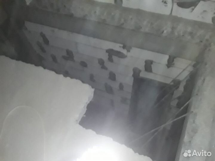 Демонтаж стен. Разрушение стен. Снос домов. Вывоз