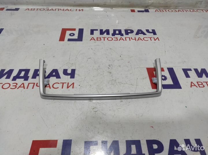 Накладка торпедо центральная BMW 6 (F13)