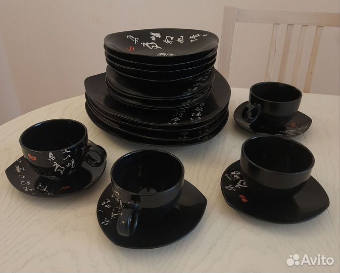 Сервиз столовый керамический в японском стиле