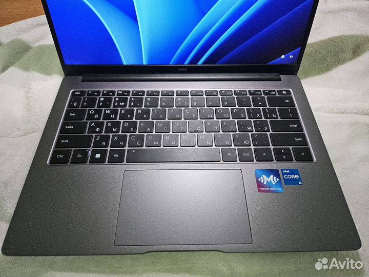 Honor Magicbook X14