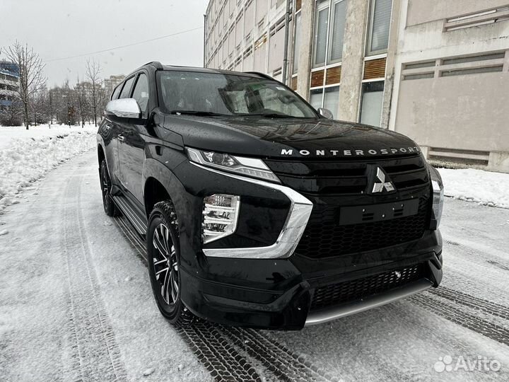 Mitsubishi Montero Sport 3.0 AT, 2023, 49 км